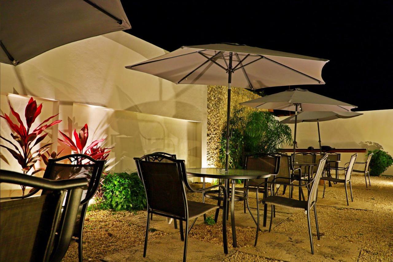 Margarett Hotel Valladolid  Exterior foto
